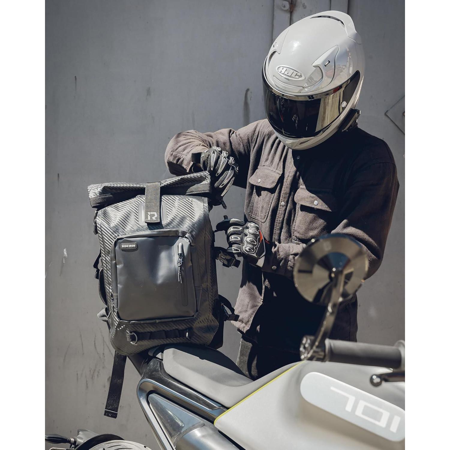 Mochila Impermeable RIDEIRON 35L Fibra de Carbono para Motocicleta