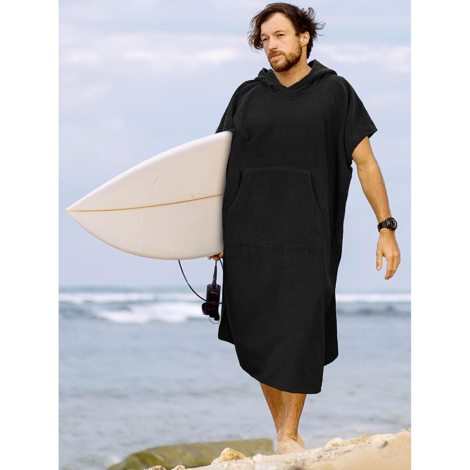Poncho de Surf SUN CUBE Negro con Capucha y Bolsillo