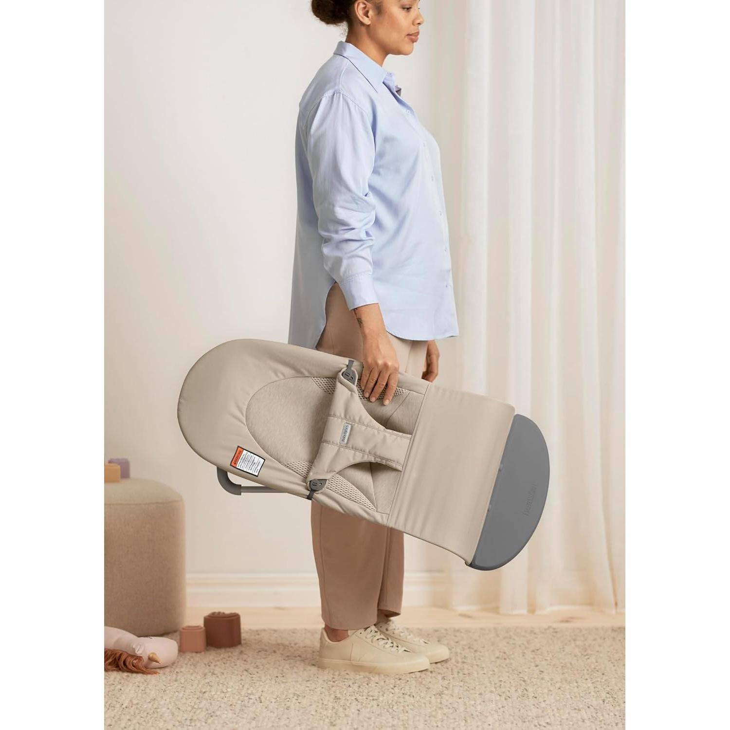 Silla de Balance BabyBjörn Soft Gris Arena 2-en-1 para Bebés