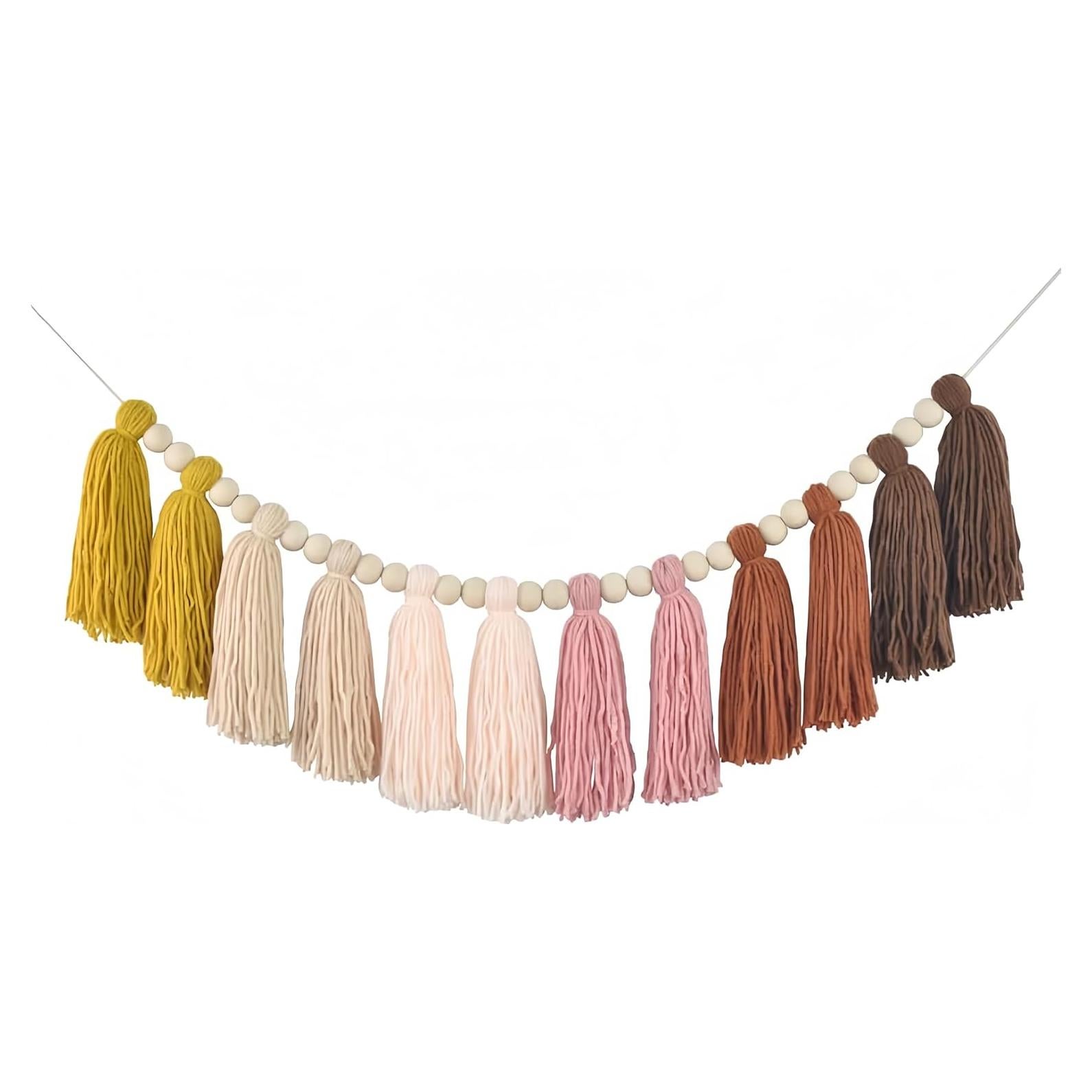 Guirnalda de Borlas Arcoíris Pastel con Perlas de Madera