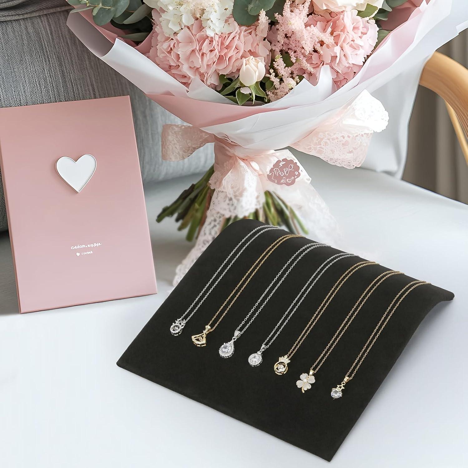 Soporte de Exhibición de Joyería KUKUVR en Terciopelo Negro