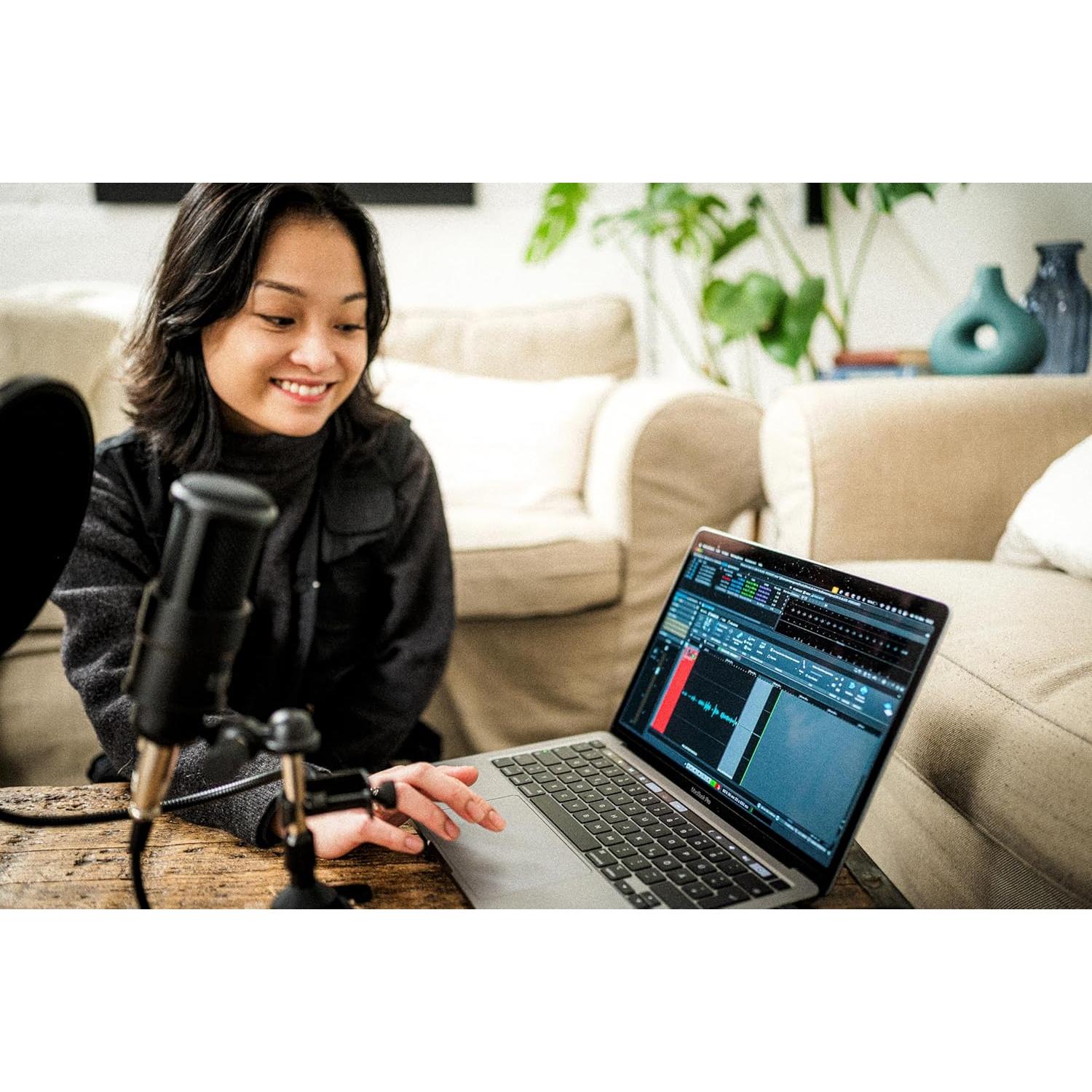 Paquete de Podcast Steinberg IXO12 con Micrófono y Software