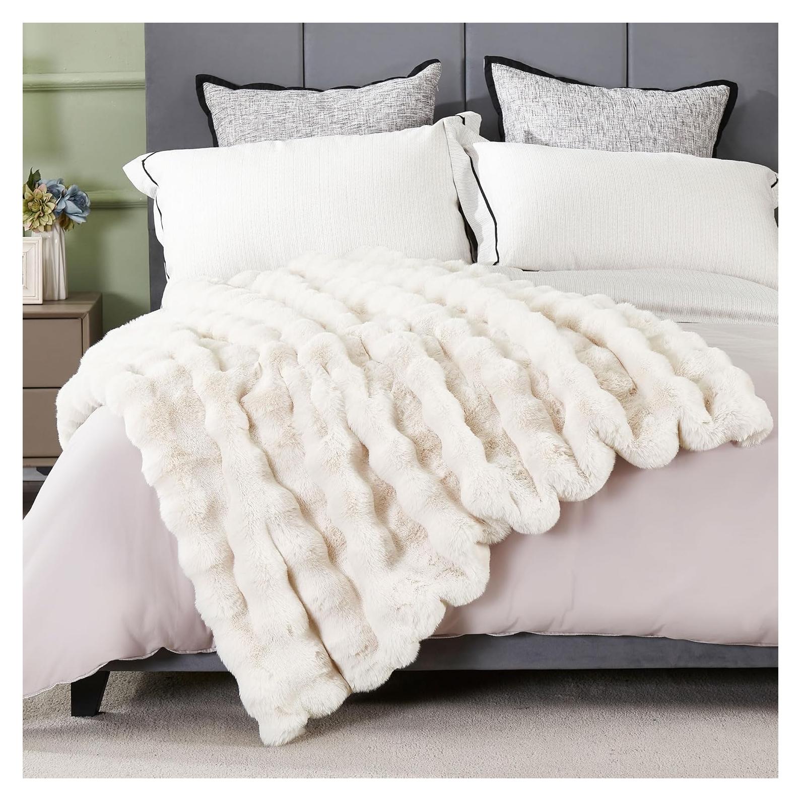 Manta Decorativa Suave DREAMNINE 127x152 cm Burbuja Blanca