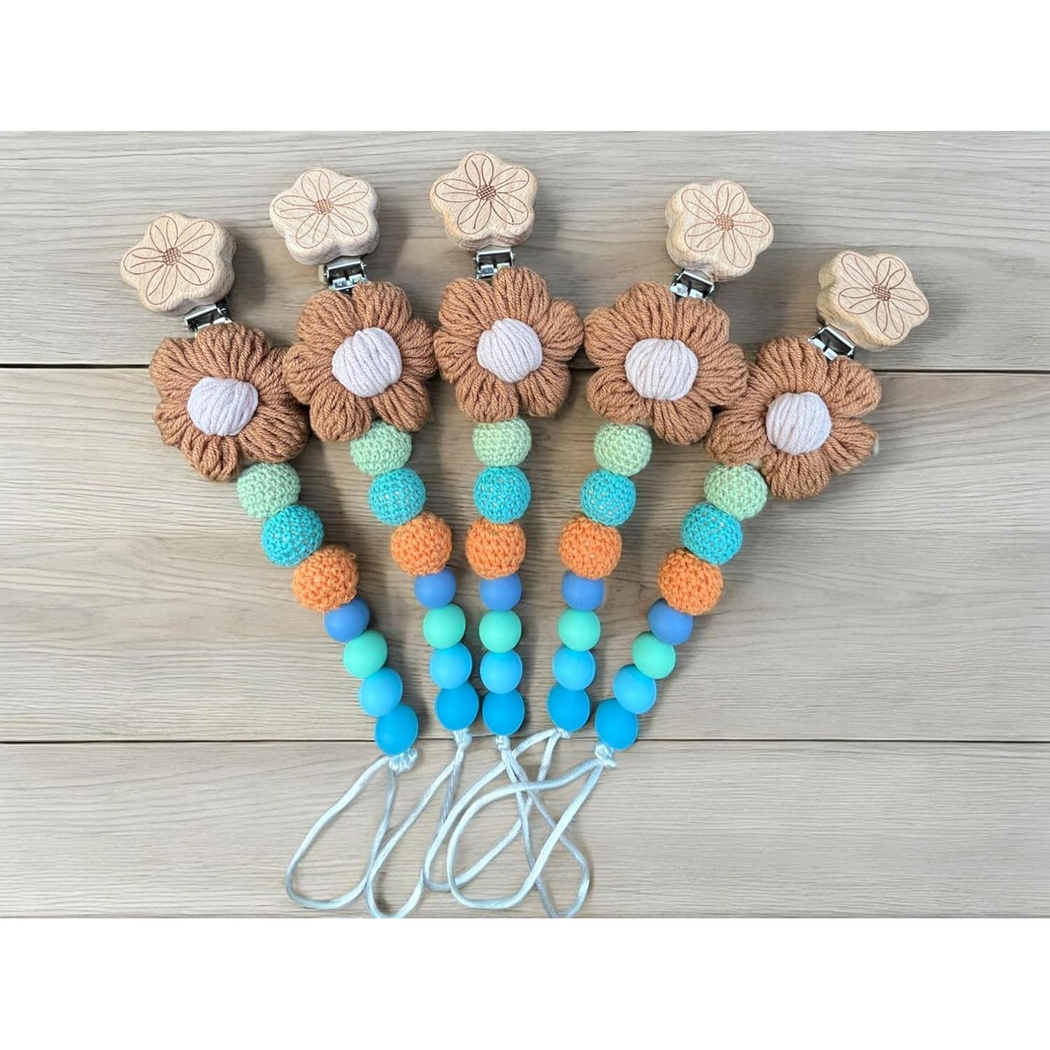 Clip de Chupete de Crochet Hecho a Mano Bebé Arcoíris 23-25 cm