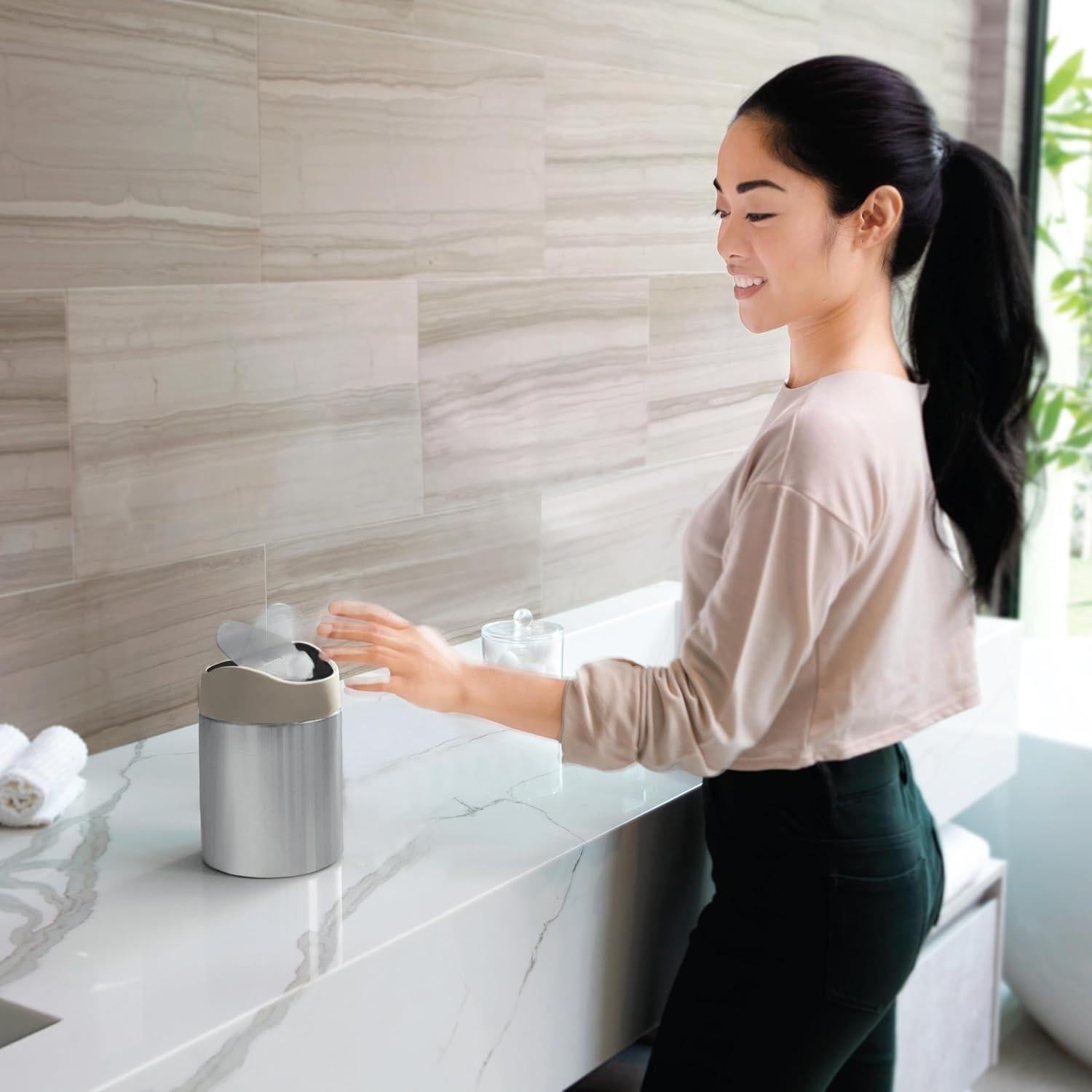 Basurero de Encimera simplehuman 1.5L Acero Inoxidable Cepillado