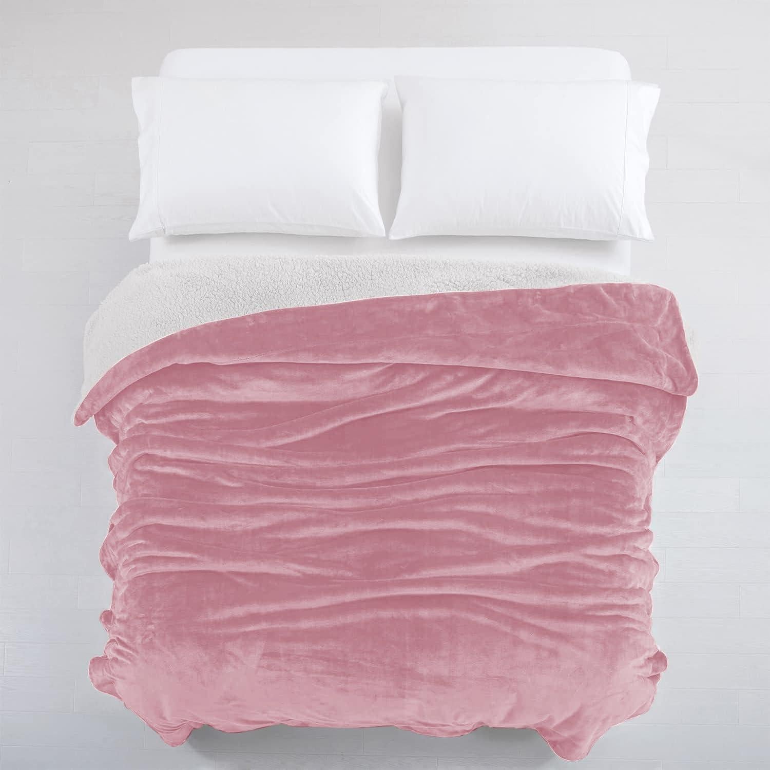 Manta de Sherpa Rosa Bebé IR Habitaciones Imperiales 127x152 cm - Paquete de 16