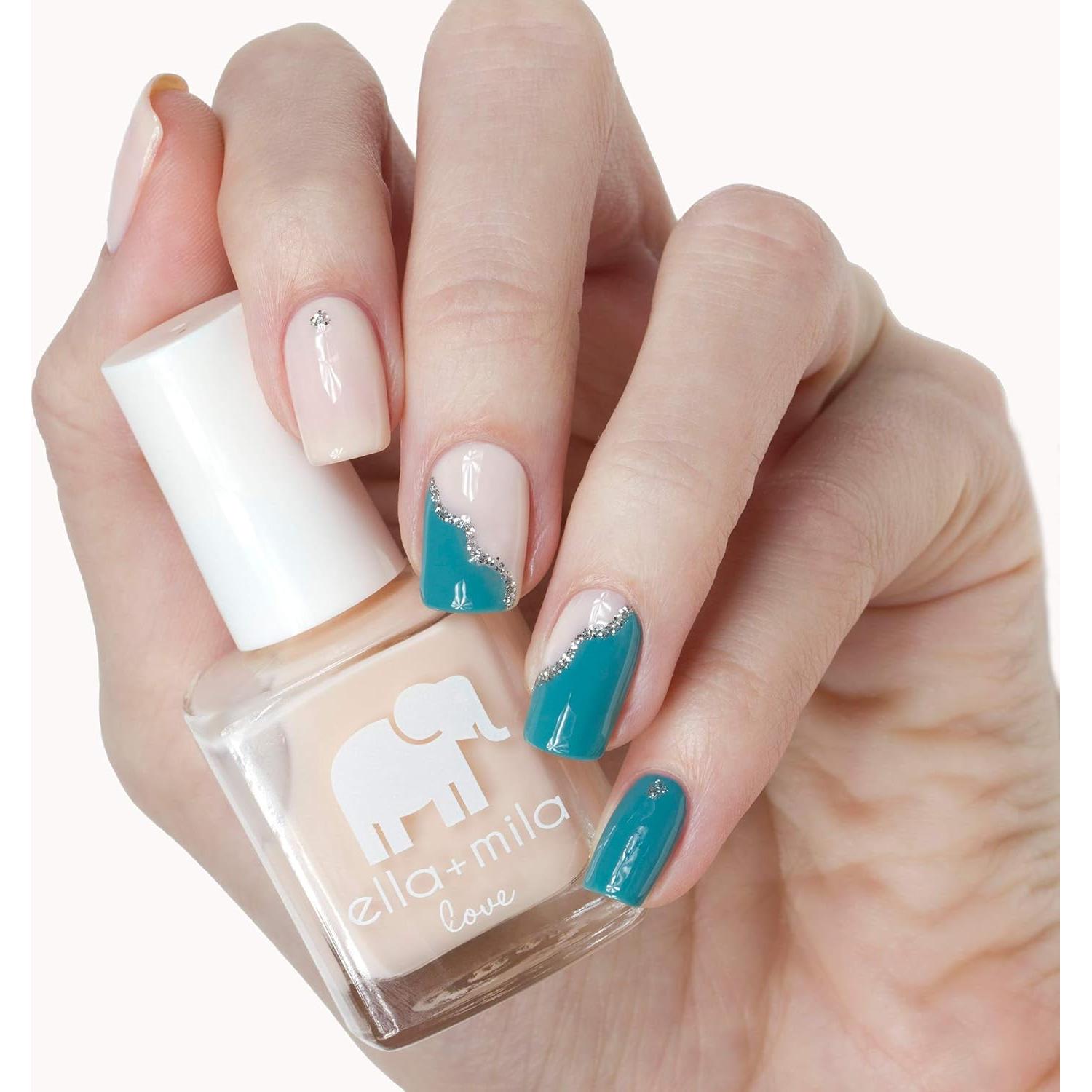 Esmalte de Uñas Profesional ella+mila Rosa Pálido 13.3 ml