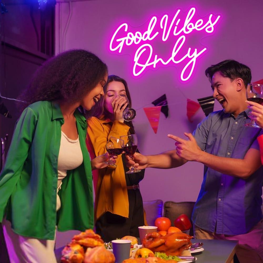 Señal de Neón LED RuCvixkt Solo Buenas Vibras 42.4x26.4cm