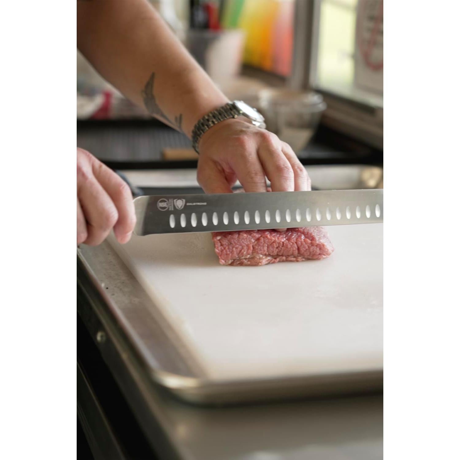 Cuchillo de Rebanar Dalstrong Serie Vanquish 30.5 cm Acero Alto Carbono