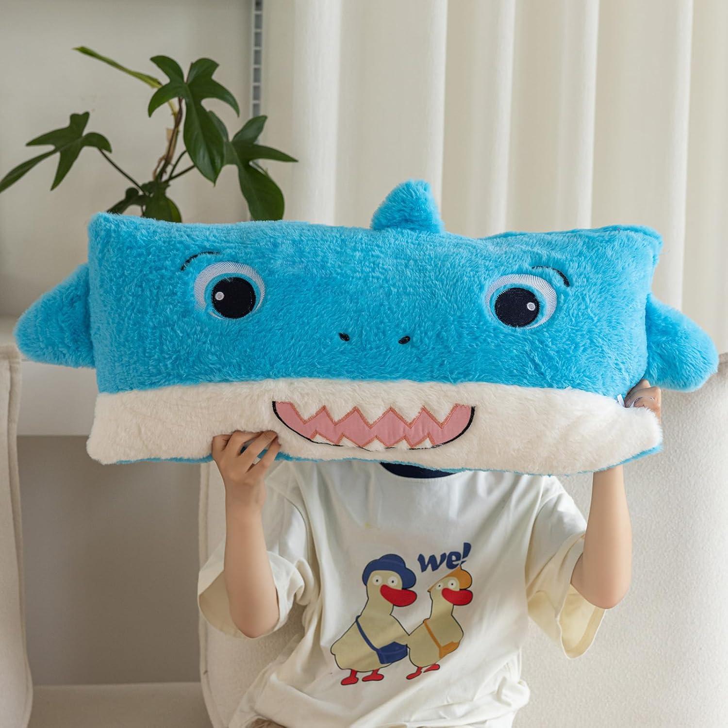 Almohada Lumbar Tiburón Azul Bebé Snugtown 30x60 cm