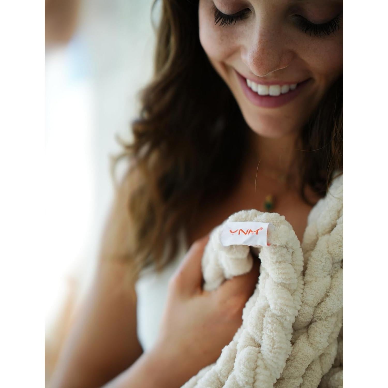 Manta Chunky YnM 76x102 cm Chenille Crema de Mantequilla