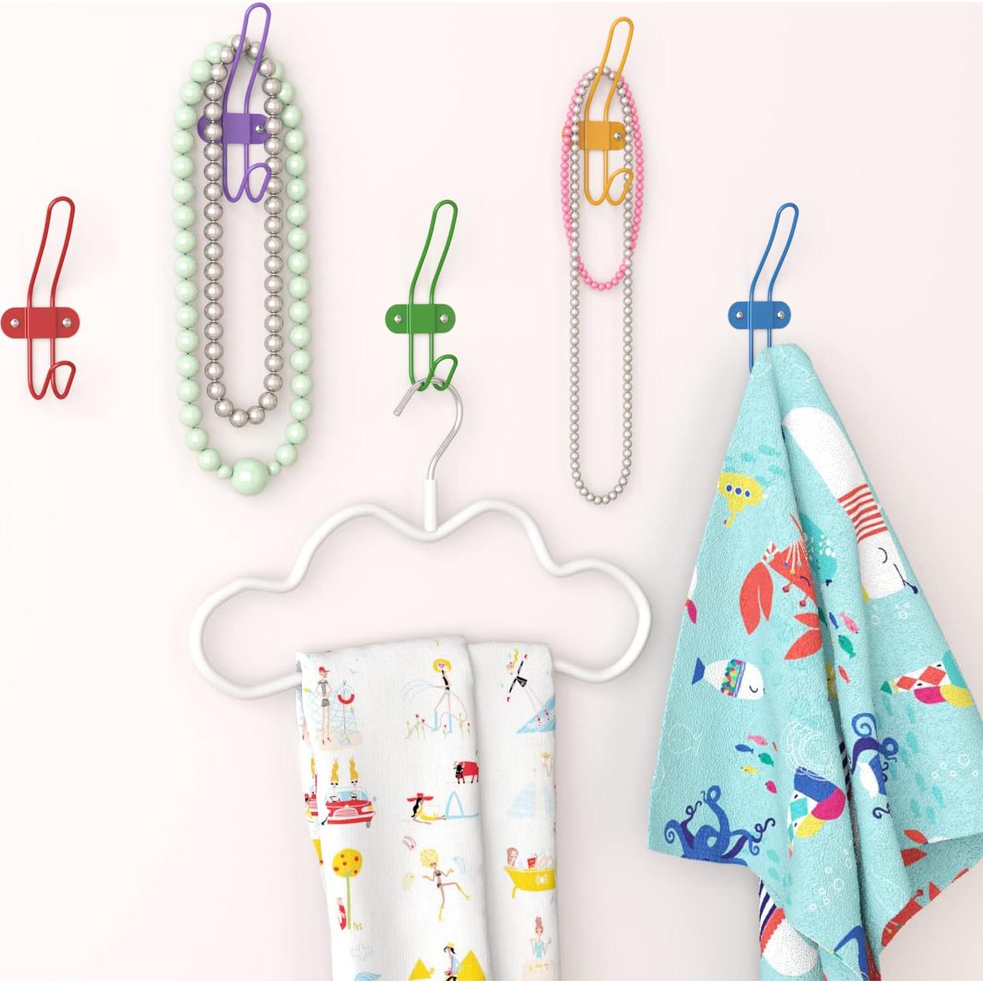 Ganchos de abrigo para niños Tibres - Juego de 5 coloridos