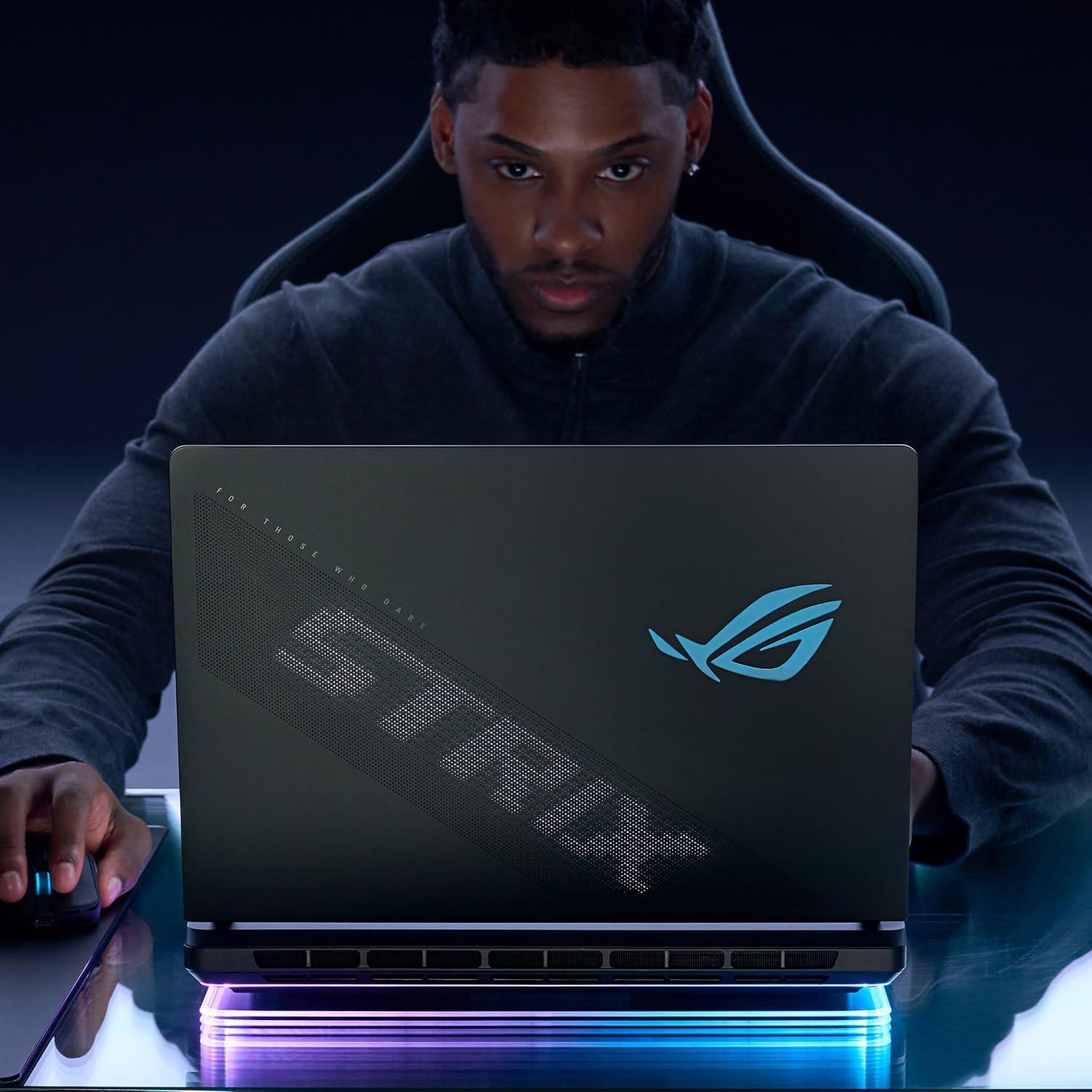 Laptop ASUS ROG Strix Scar 18 G835, Intel Ultra 9, 64GB RAM, 1TB SSD