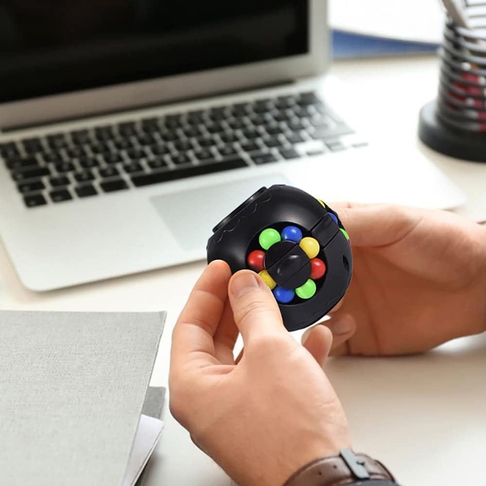 Cubo Mágico Rotatorio Elf Toys 8.89 cm Juguete Antiestrés