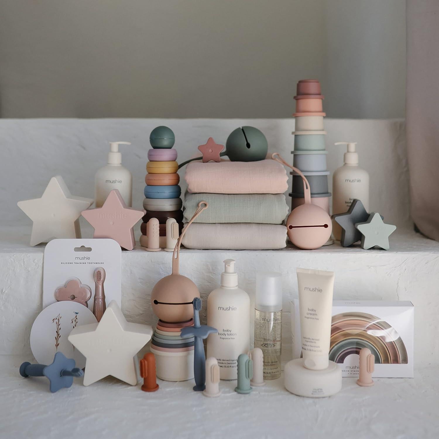 Funda para Chupete de Silicona Mushie Rosa - Almacenaje 2 Chupetes