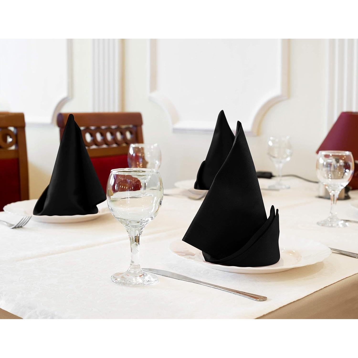 Servilletas de Tela Negras Utopia Kitchen - Paquete de 12, 45.72 cm