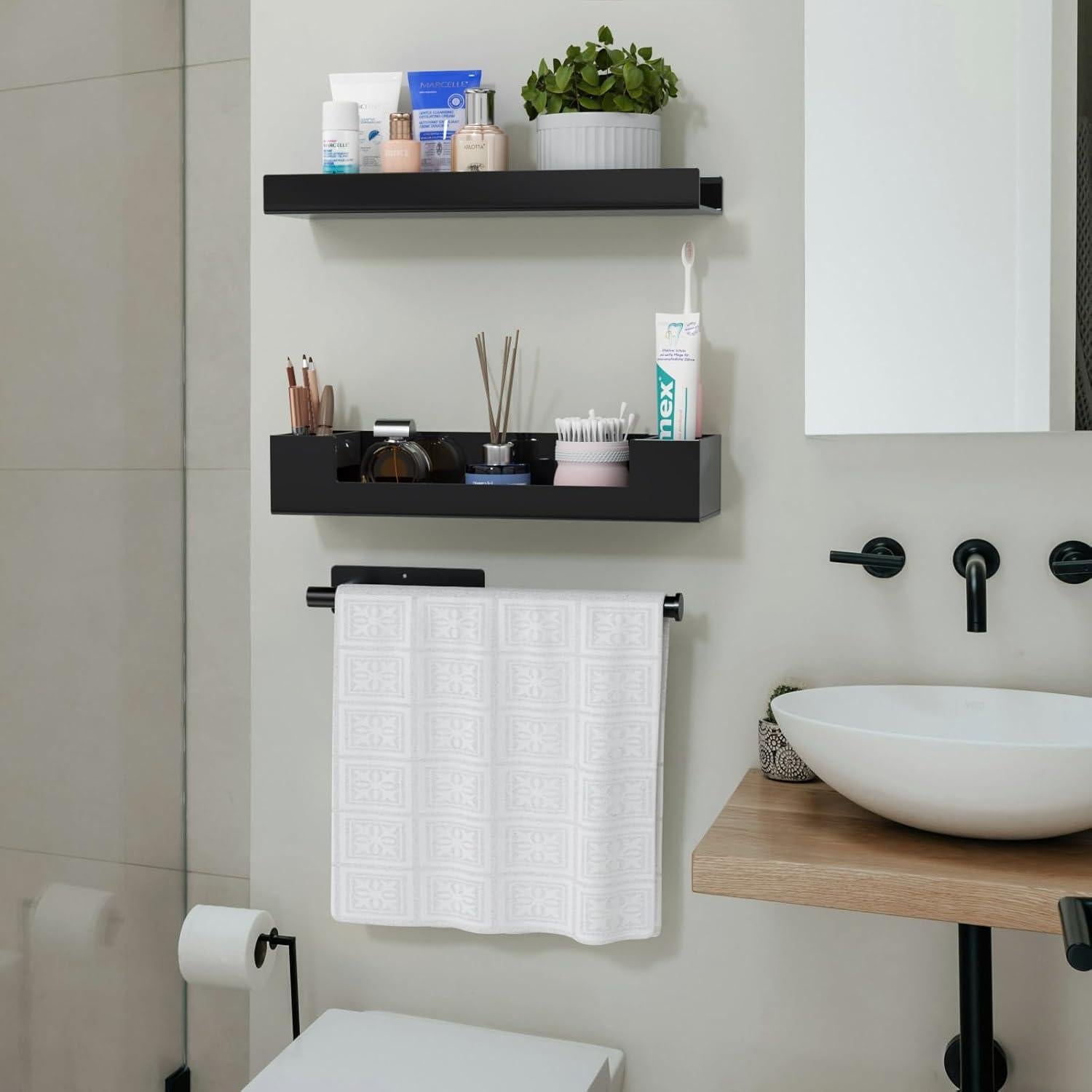 Estantes de baño HIIMIEI flotantes negros con soporte para toallas