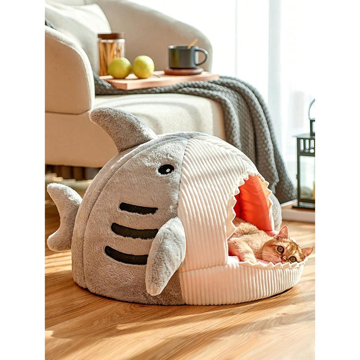 Cama para Gato QWINEE Tiburón Gris Pequeño Suave 30 cm