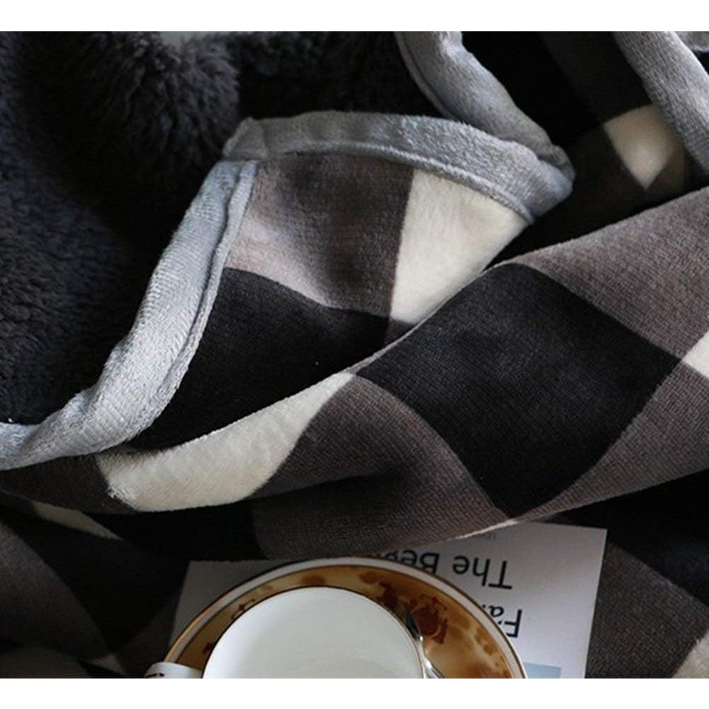 Manta de lanzamiento UKELER 127x152cm Cuadro Negro/Blanco