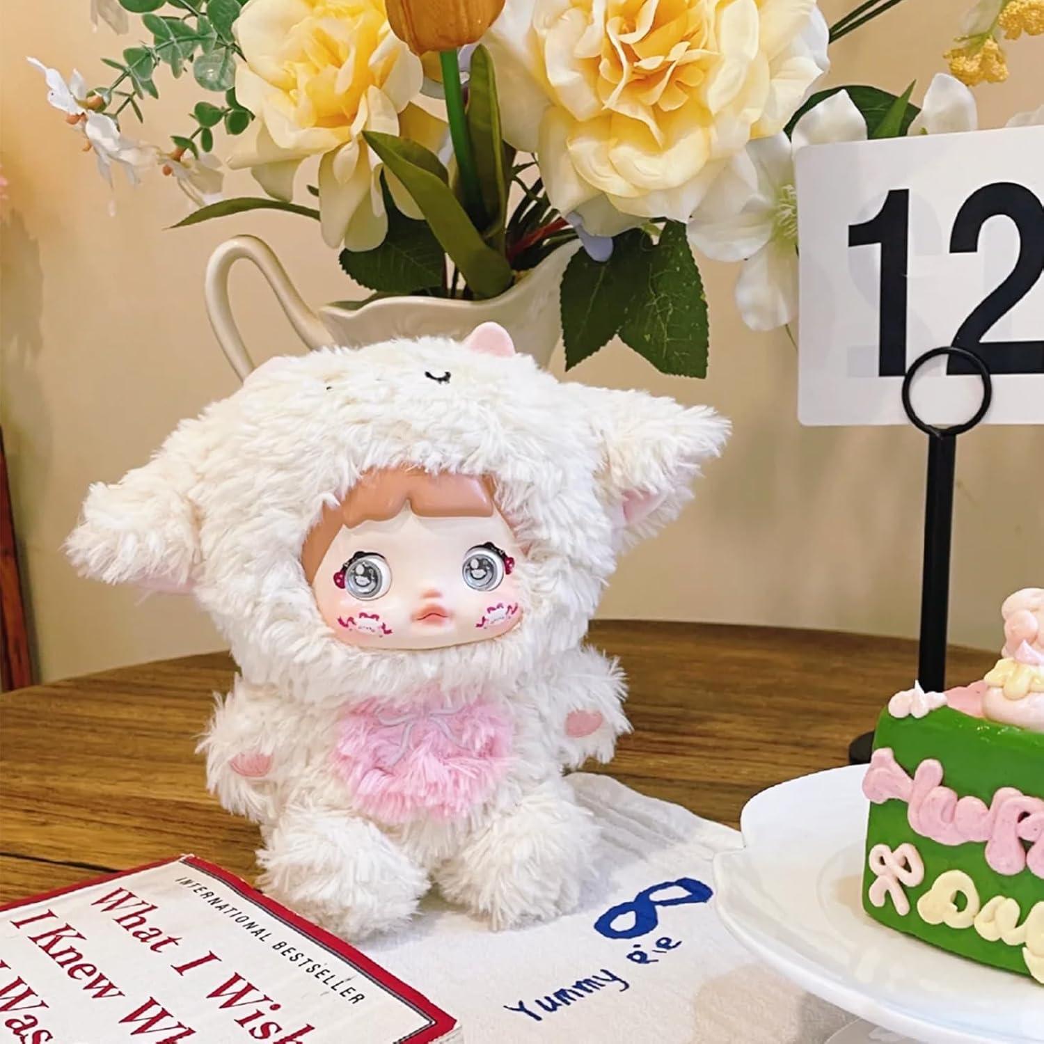 Muñeca de Peluche CALEMBOU Kawaii Nommi Sorpresa 16-18 cm