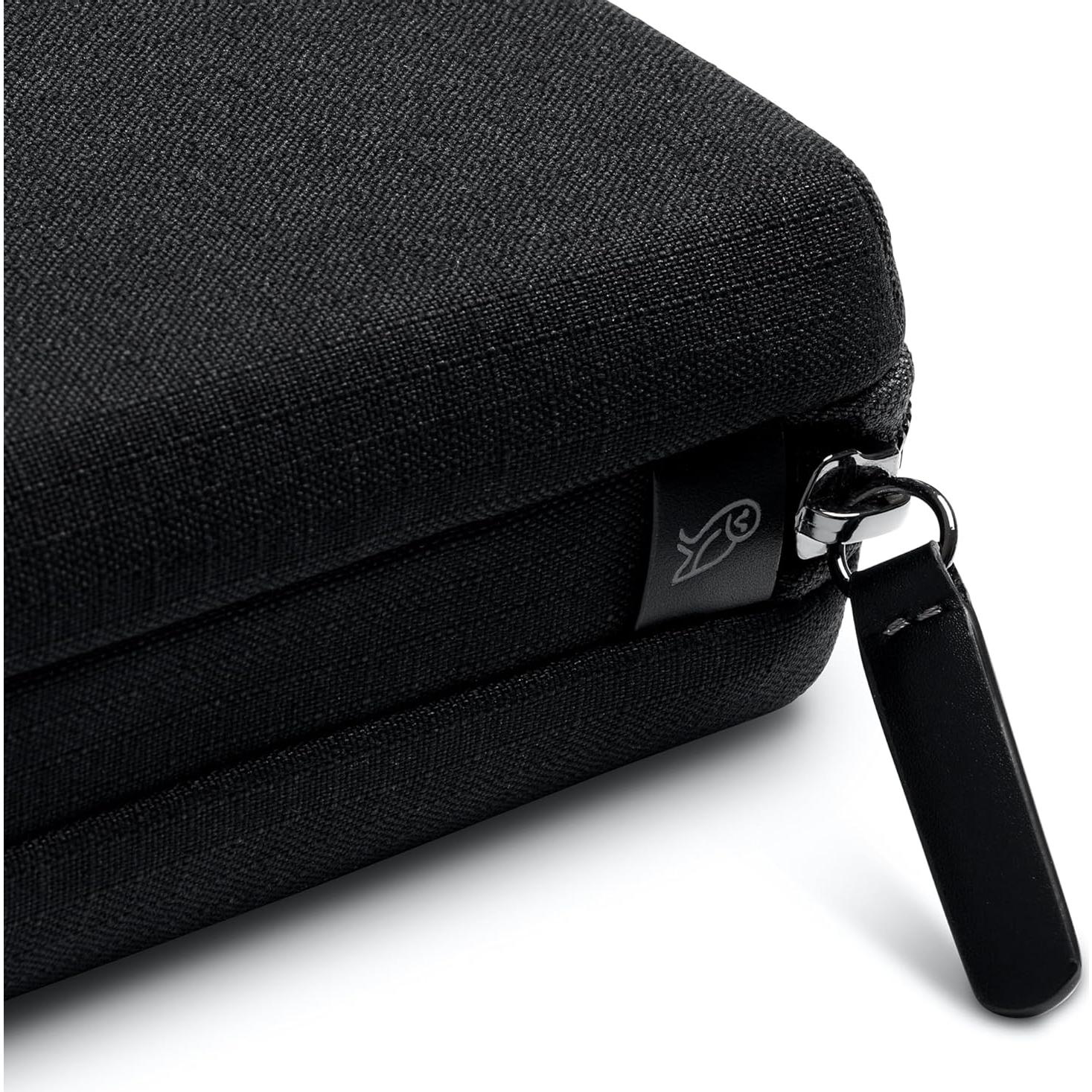 Kit de Tecnología Compacto Bellroy - Negro, Resistente al Agua