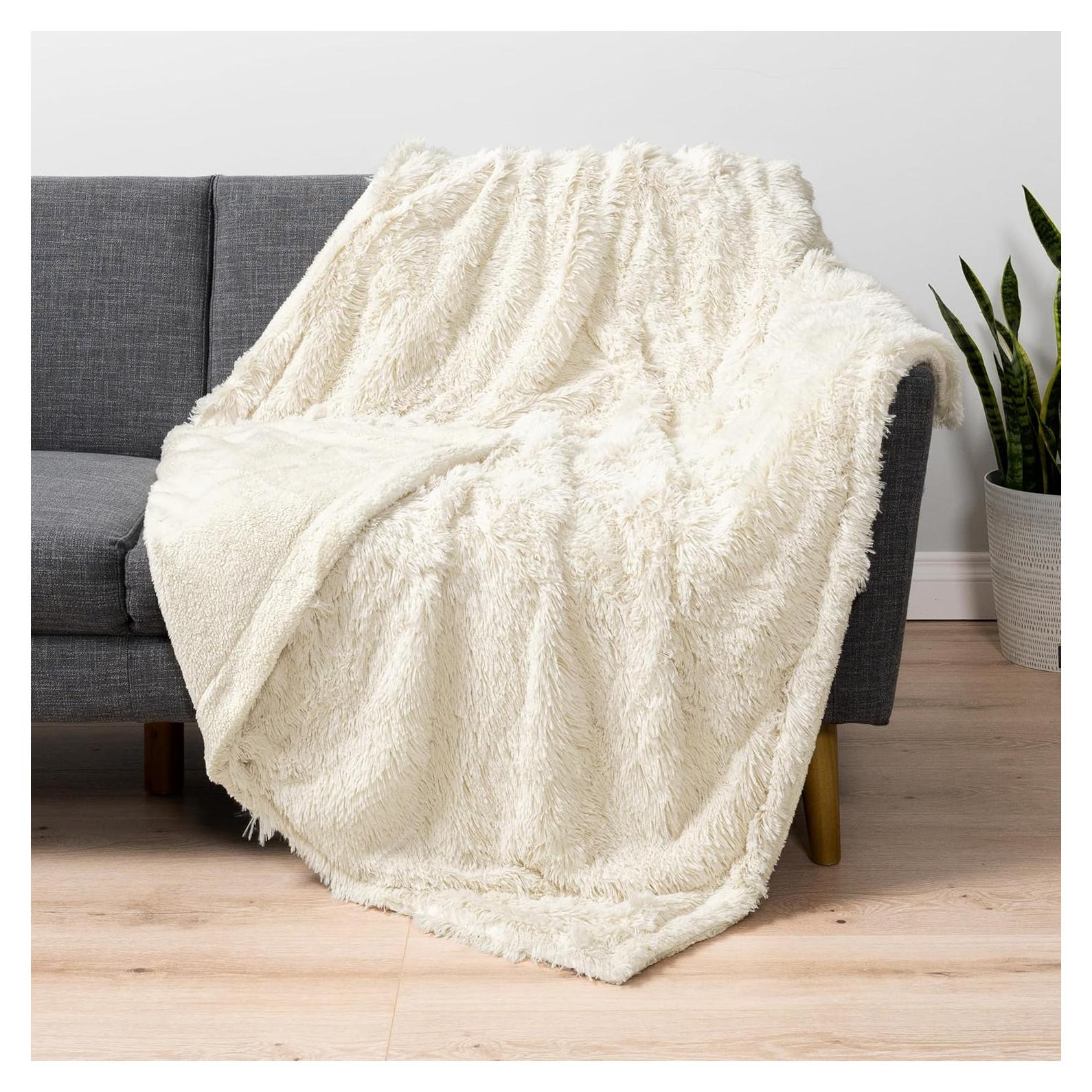 Manta de Piel de Oveja Falsa Pavilia 127x152 cm Crema