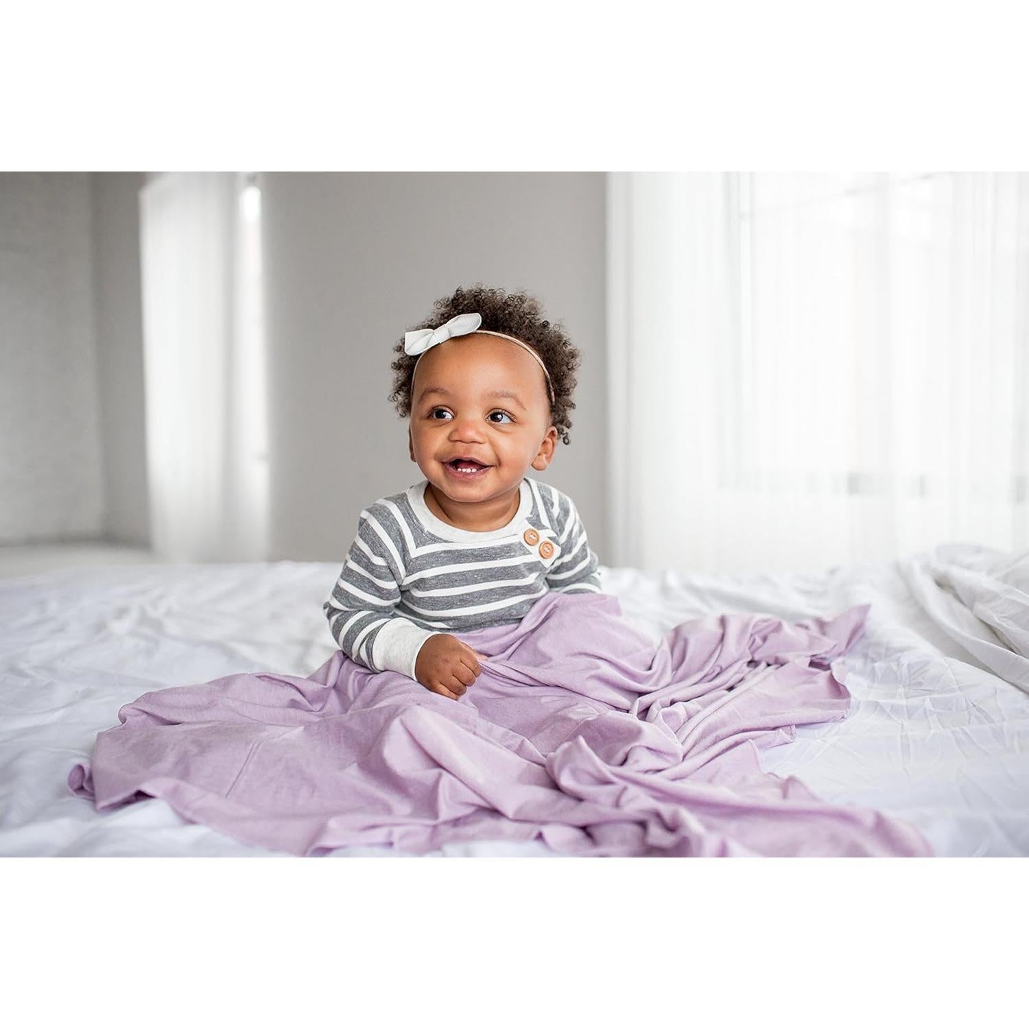 Manta de Envolver Copper Pearl Lirio 116.8 cm Suave y Elástica