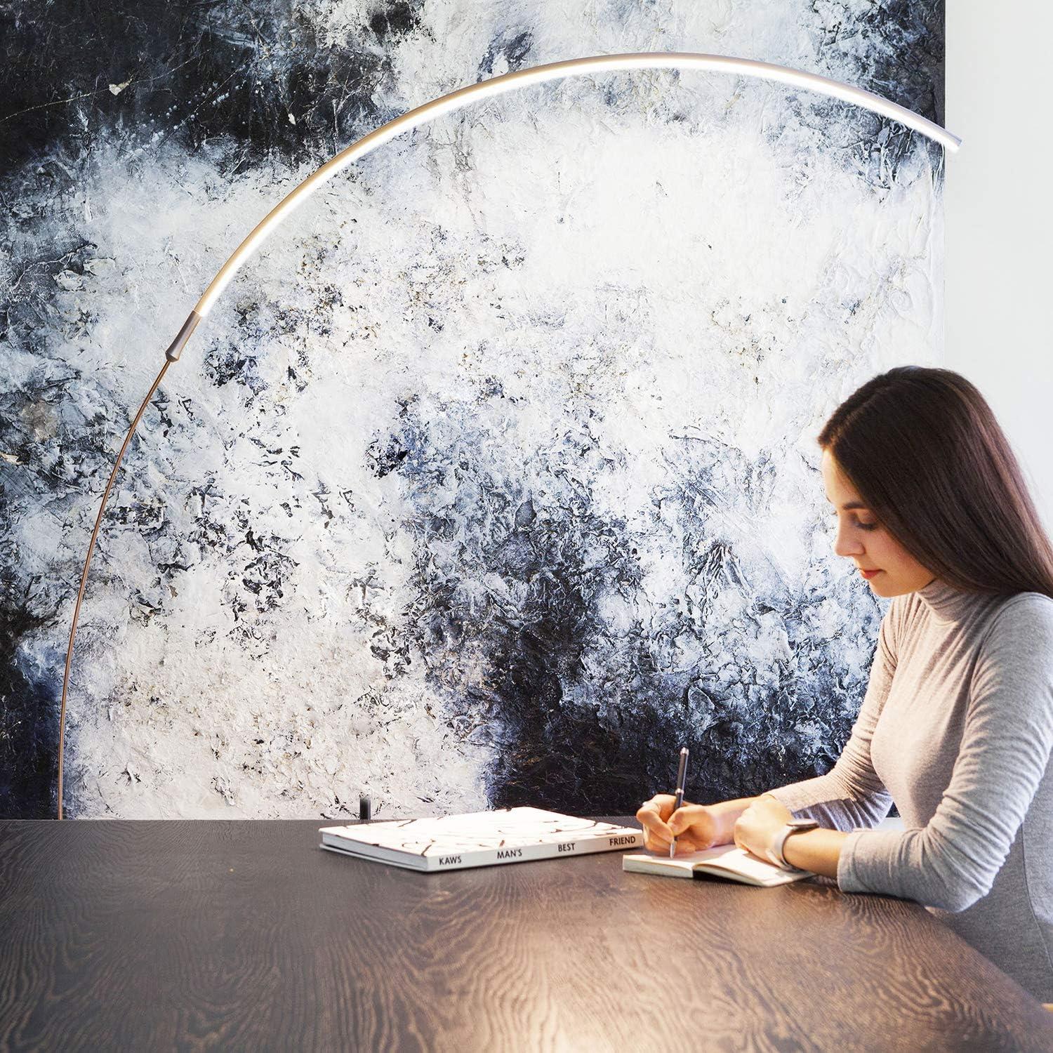 Lámpara de Pie Brightech Sparq Arc Plata 850 Lúmenes Regulable