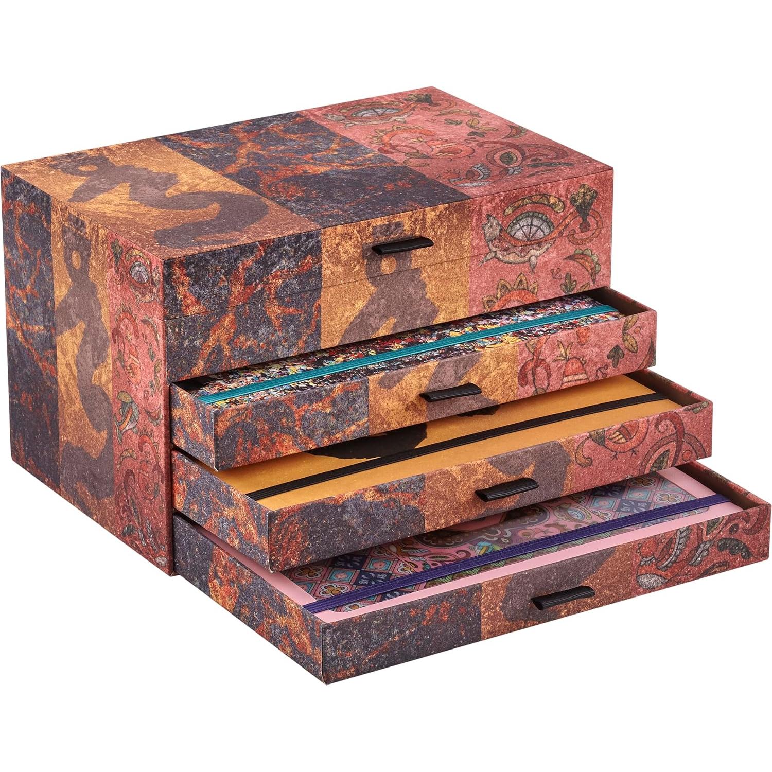 Caja de Coleccionista Moleskine 2024, 3 Artistas Asiáticos, Grande