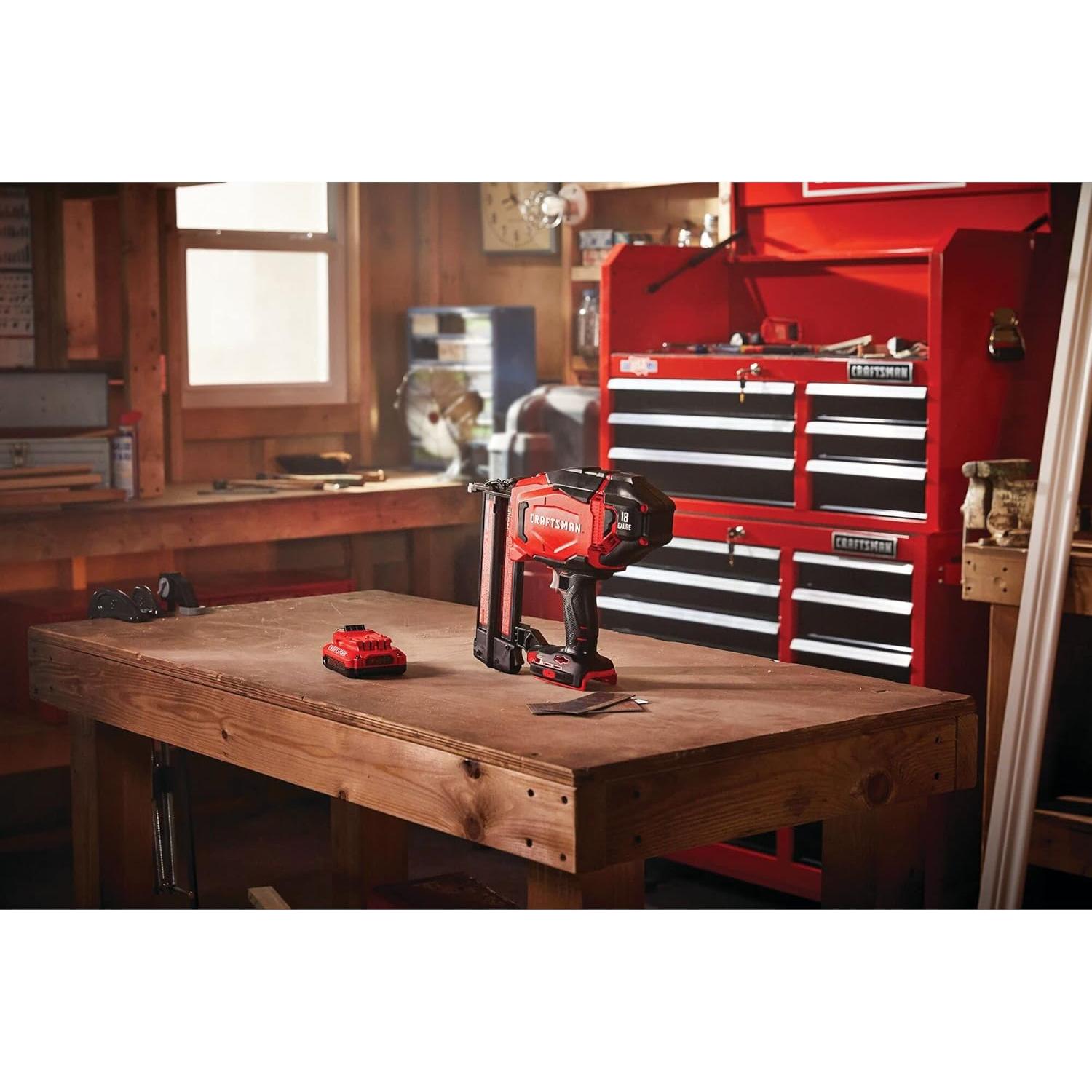 Clavadora Cordless Craftsman V20 18GA con Batería y Cargador