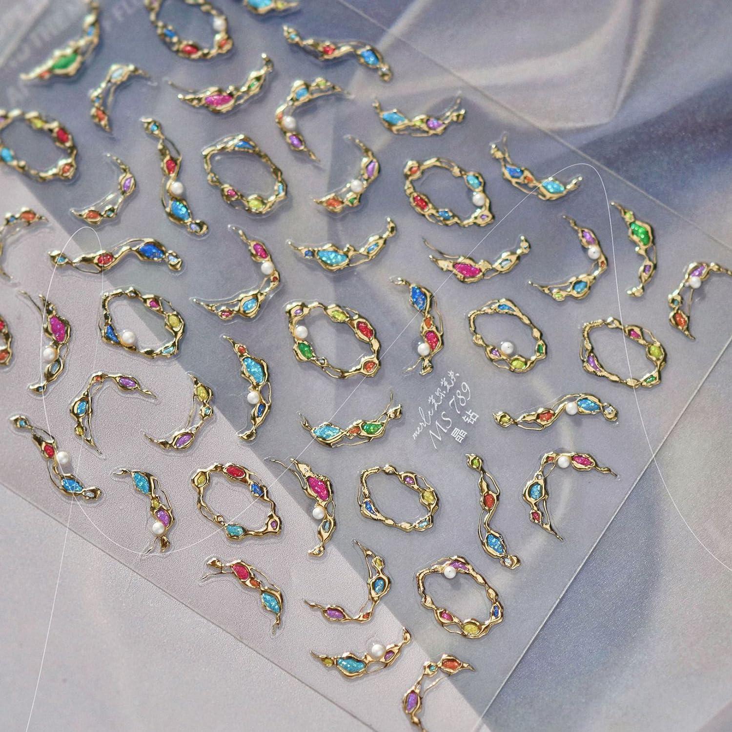 Calcomanías de Uñas Doradas 5D NZRAESTRS - 1 Hoja Autoadhesiva