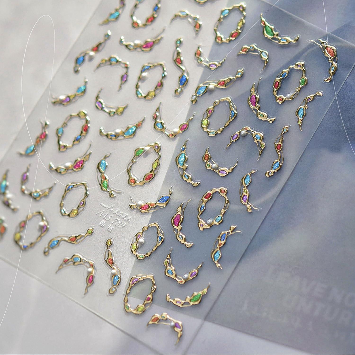 Calcomanías de Uñas Doradas 5D NZRAESTRS - 1 Hoja Autoadhesiva