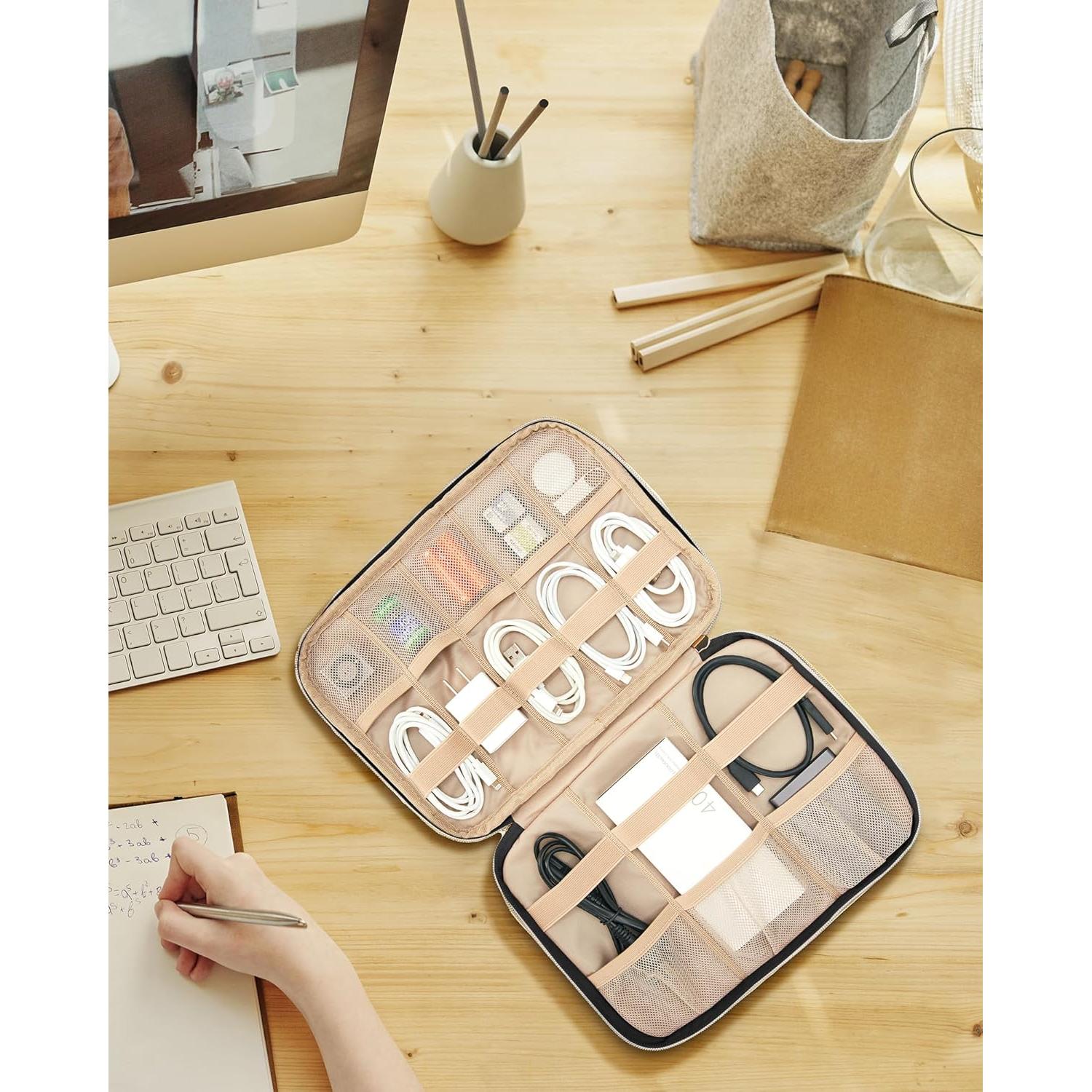 Estuche Organizador Electrónico BAGSMART Doble Capa Negro 27x19cm