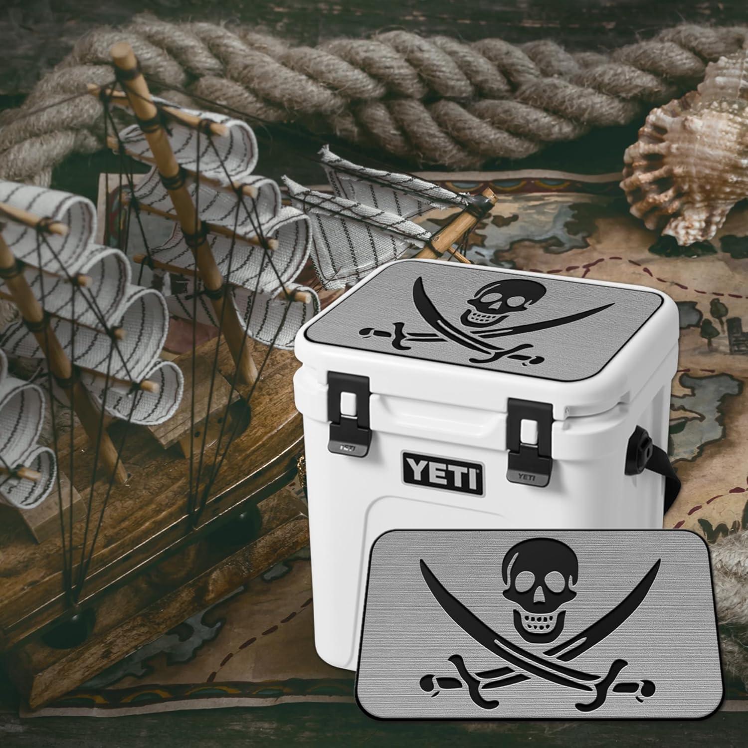 Pad Antideslizante SeaDek para Enfriador YETI 15qt - Jolly Roger