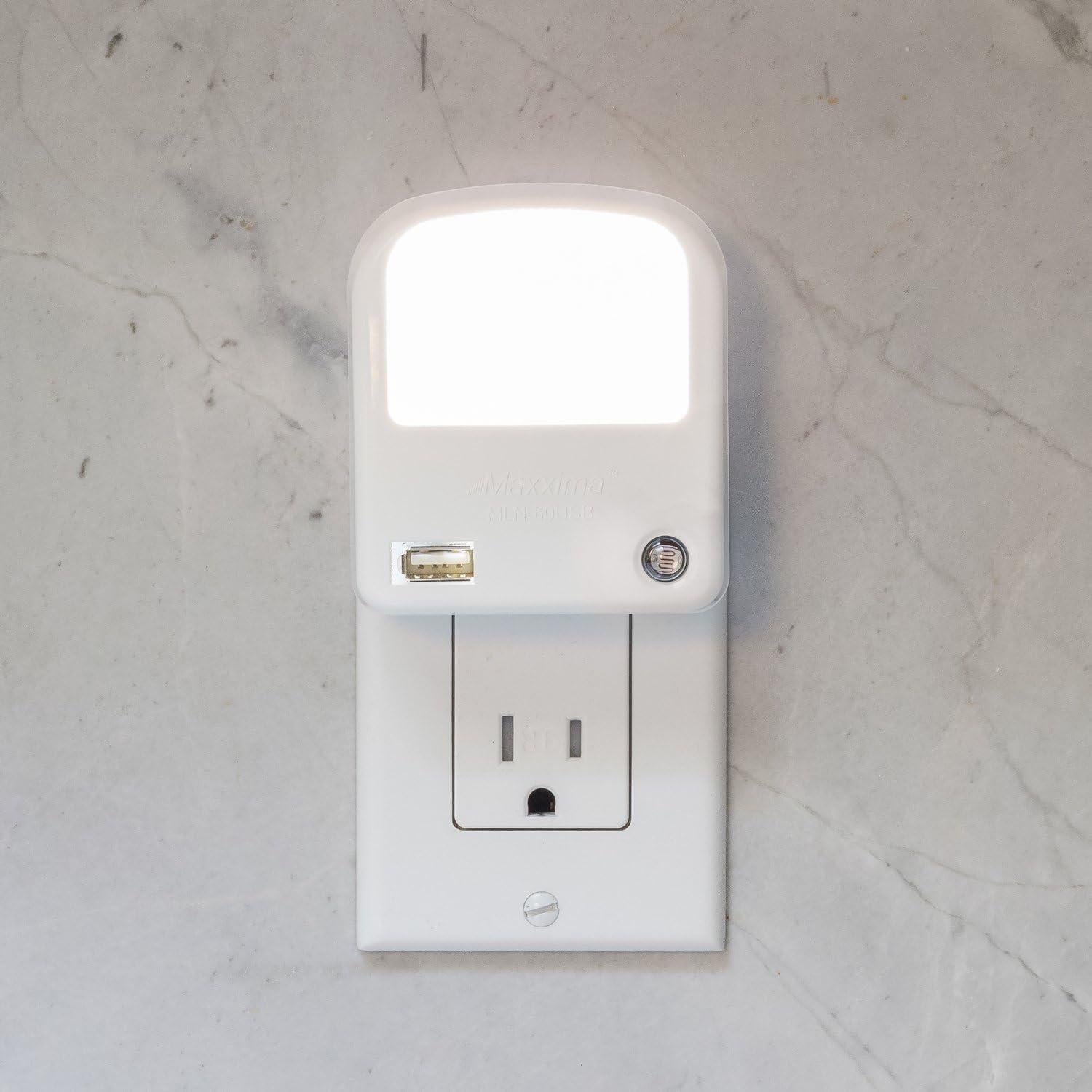 Luz Nocturna LED Maxxima con Cargador USB 2A - 2 Piezas