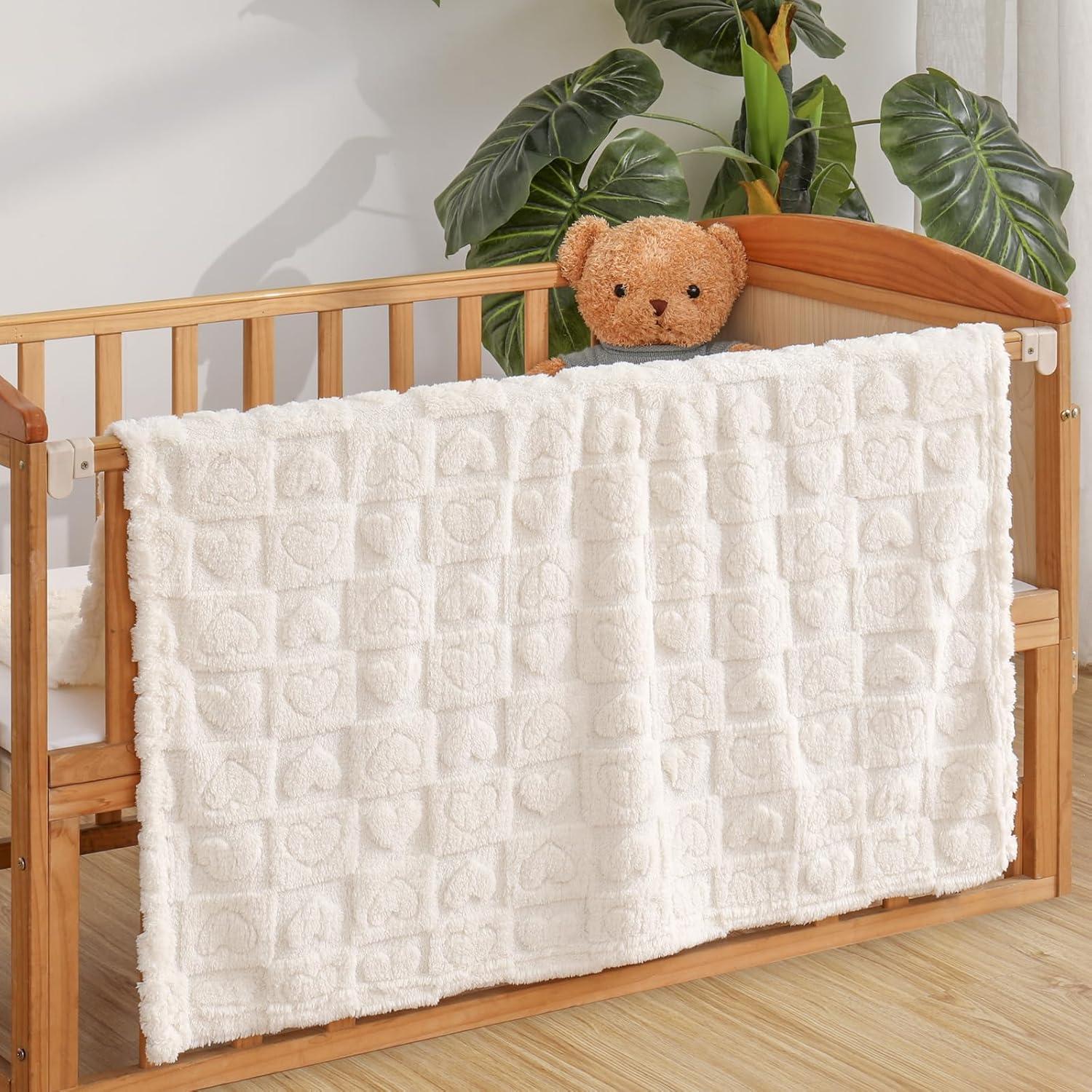 Manta para Bebé Excervent 3D Corazón Cuadrado 76x102 cm Marfil