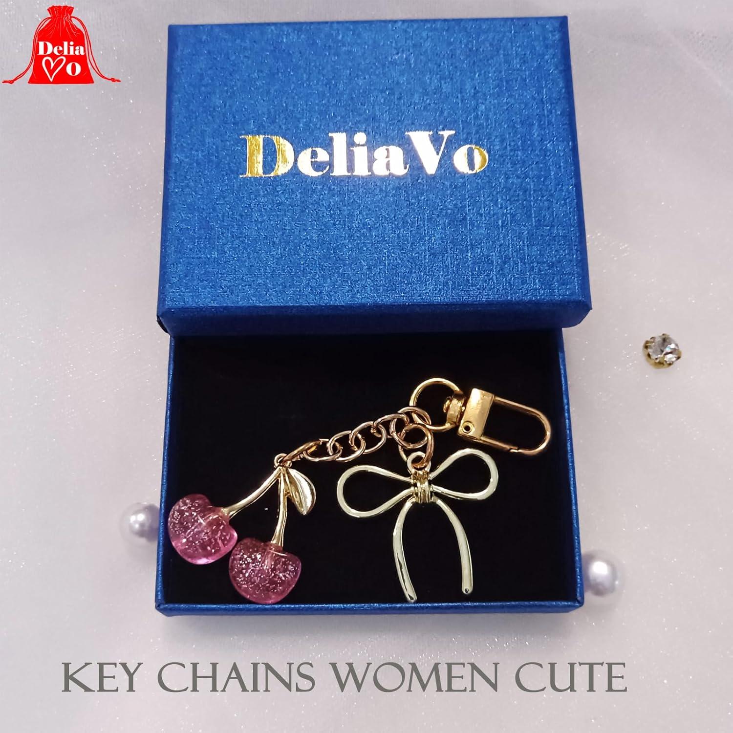 Llavero de Cereza Rosa con Lazo Dorado - Regalo para Mujeres