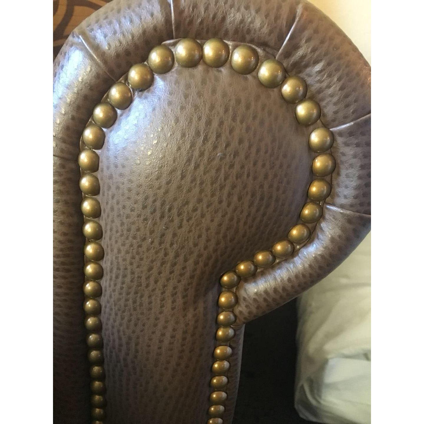 Pistola de Clavos Decorativos Neumática Meite 1170 11.7mm