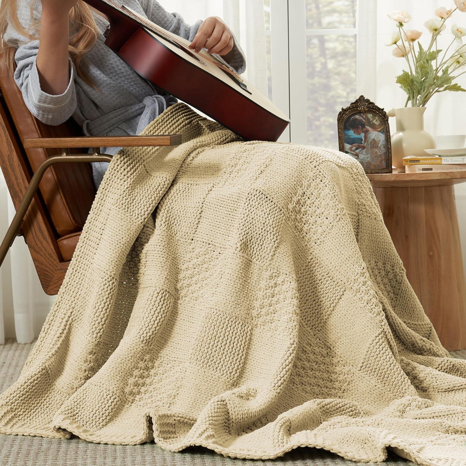 Manta de Chenille Beige a Cuadros Amélie Home 127x152cm