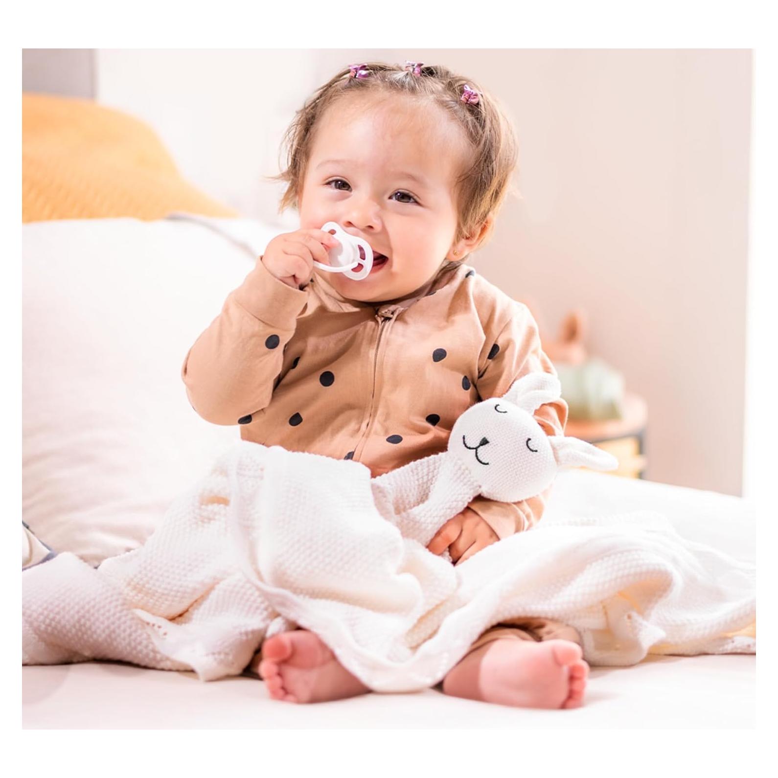Manta Lovey Bordada para Bebé Tranquil Kiddo 76x102 cm Algodón Orgánico