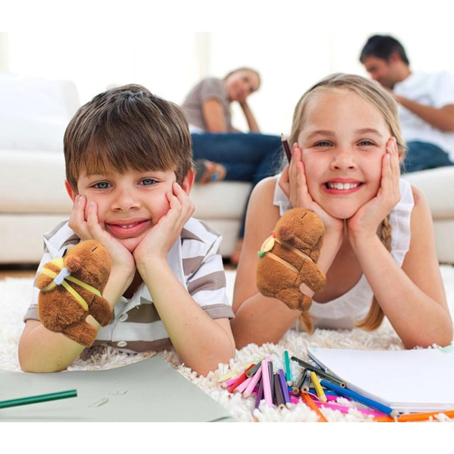 Conjunto de 2 Pulseras de Golpe Capibara - Regalo Divertido