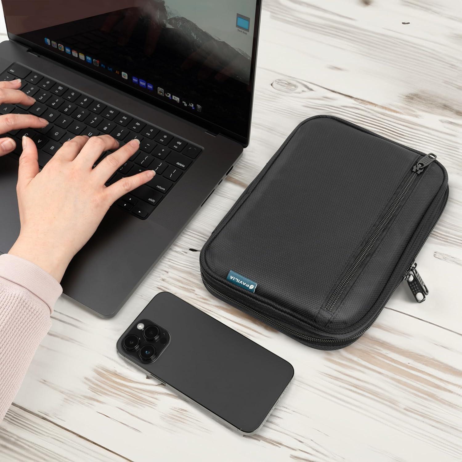 Organizador de Cables de Viaje PAVILIA Negro 25.4x17.3cm