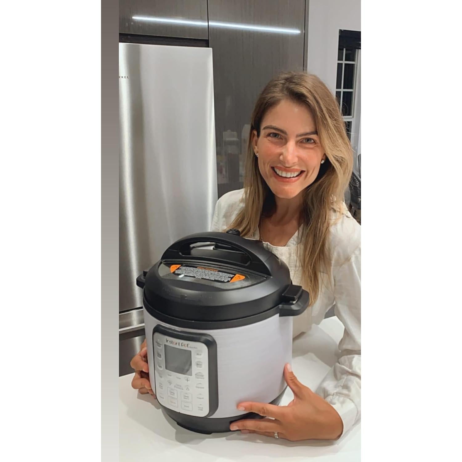 Piel de Vinilo MightySkins para Instant Pot Duo 6-QT - Fiesta de Mariposas