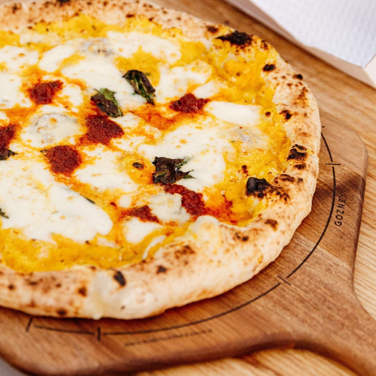 Paleta de Madera de Acacia Gozney para Pizzas 30.48 cm