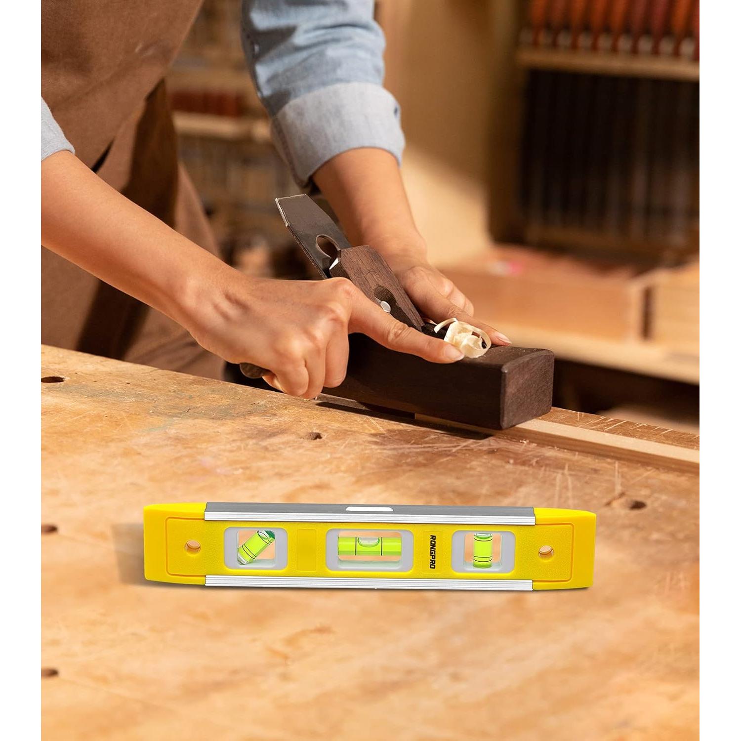 Nivel de Torpedo RONGPRO 22.86 cm Magnético 3 Burbujas