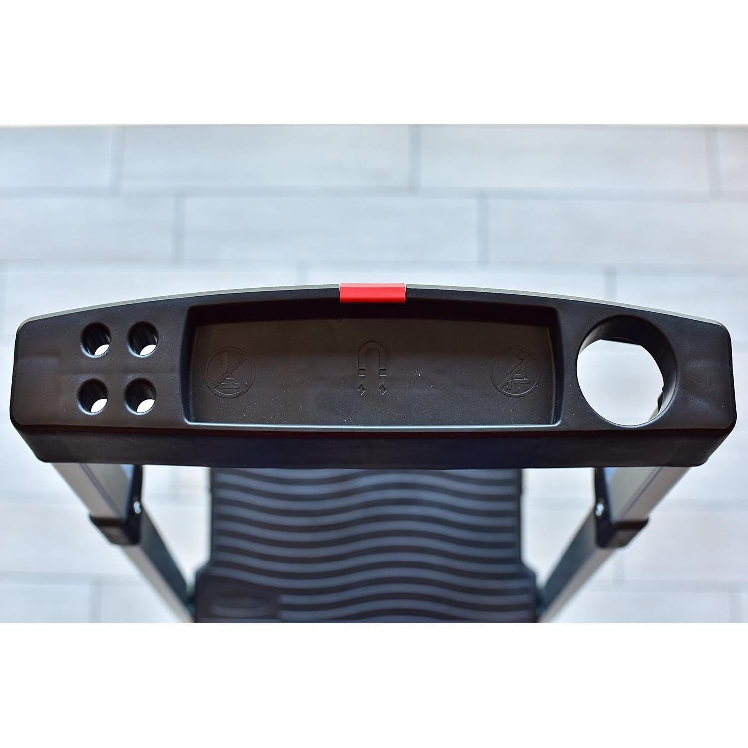 Escalera de 3 peldaños Rubbermaid, aluminio ligero, 102 kg