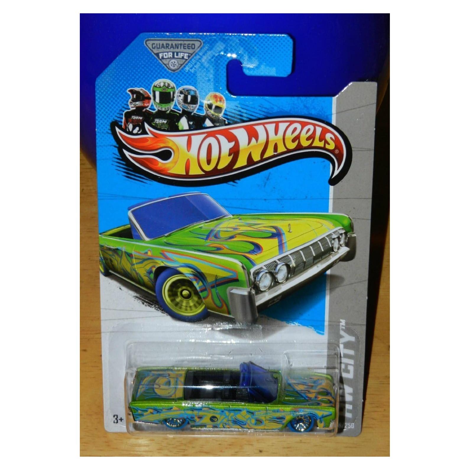 Hot Wheels 2013 Caza del Tesoro Lincoln Continental 15cm