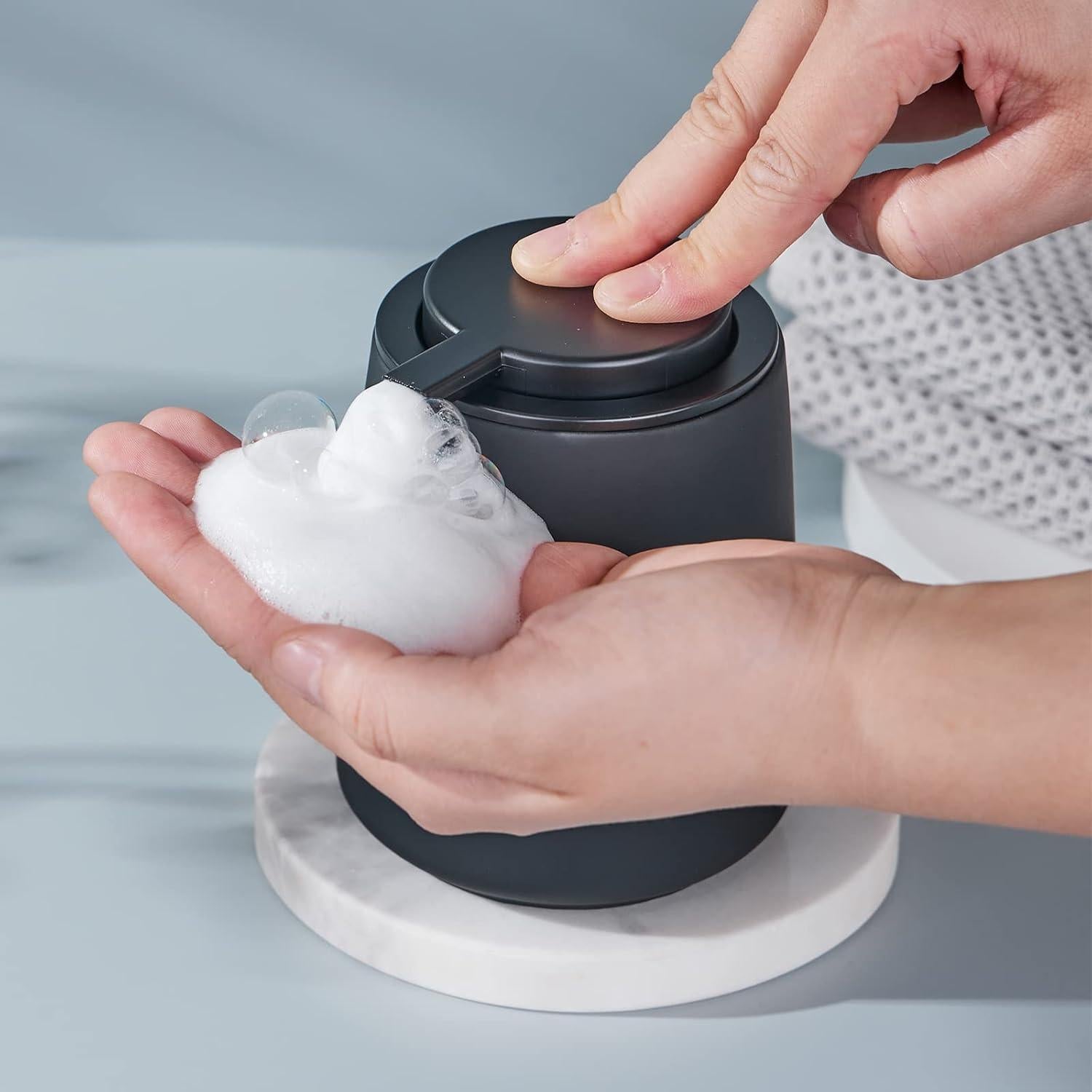 Dispensador de Jabón Espumoso Eyrozia Negro 360ml Cerámica