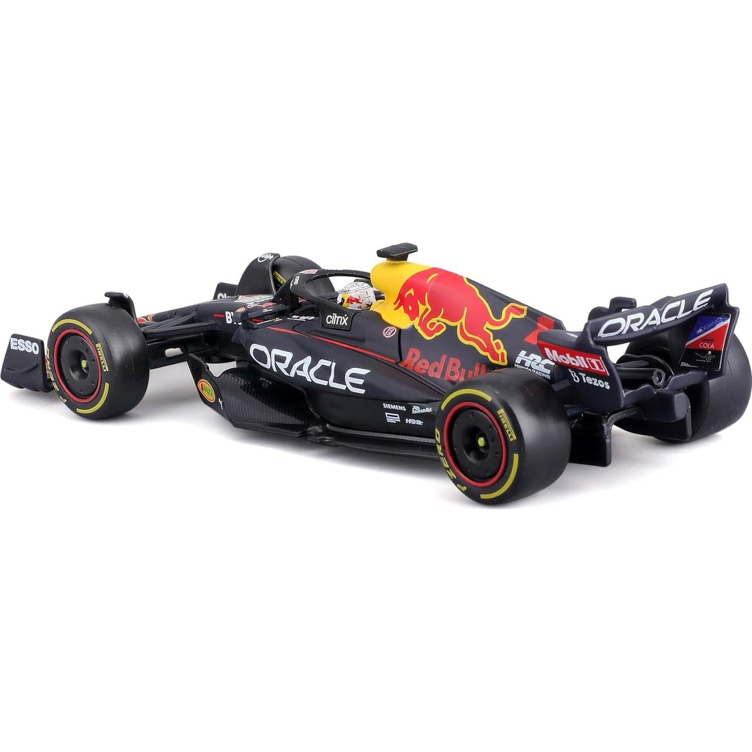 Maisto 1:43 Red Bull Racing RB18 con Conductor Pérez #11