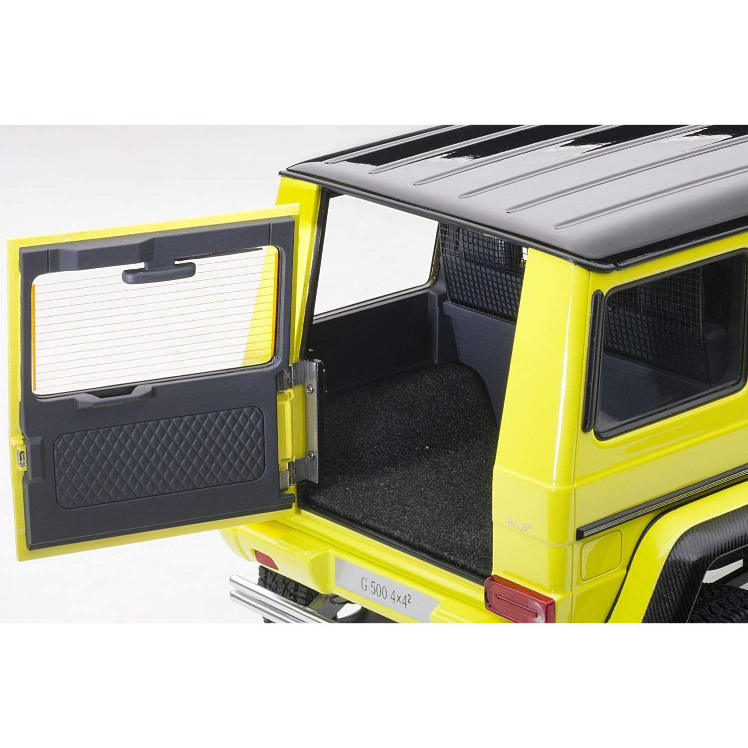 Autoart Mercedes Benz G500 4X4 Amarillo 1:18 Modelo a Escala